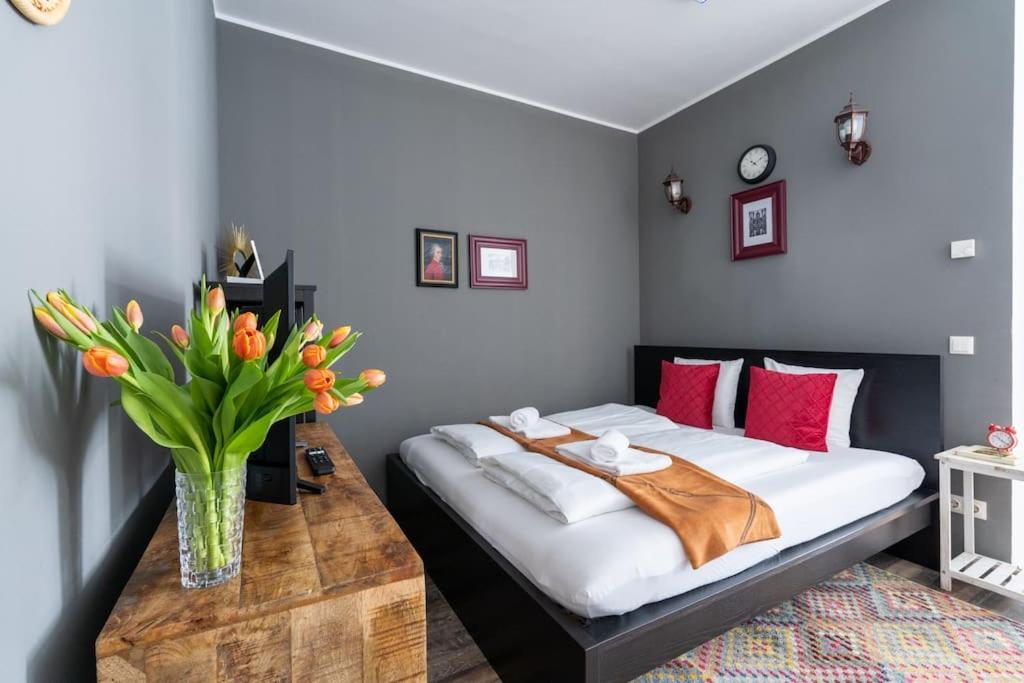 Chic Studio By City Center By Hm Wenen Buitenkant foto
